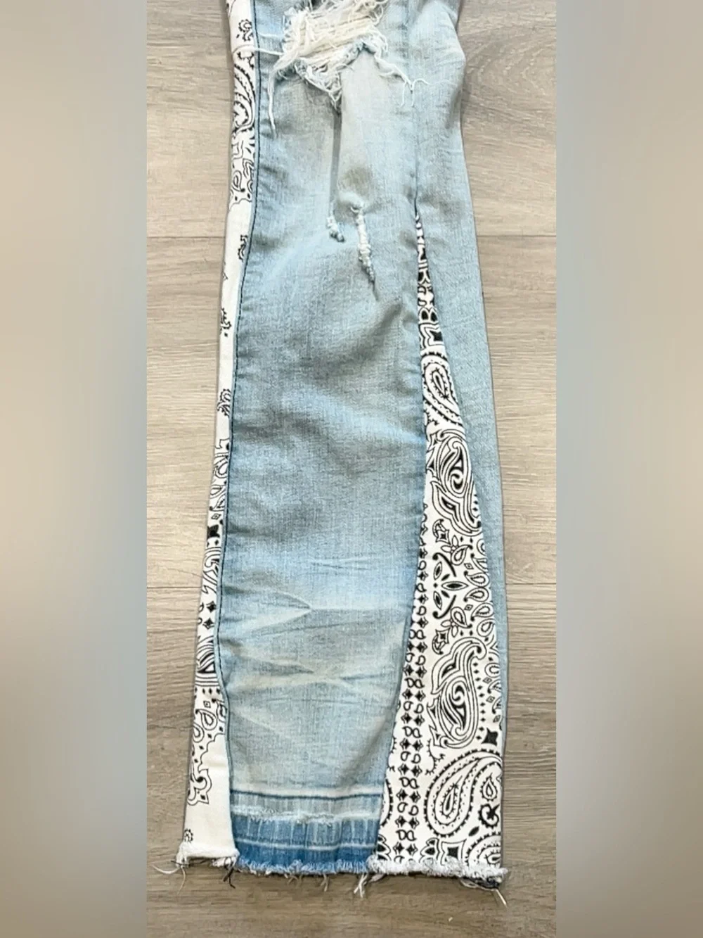Rockstar Original Mens Bandana Flare Jeans Light Wash Distressed Blue 30x31.5